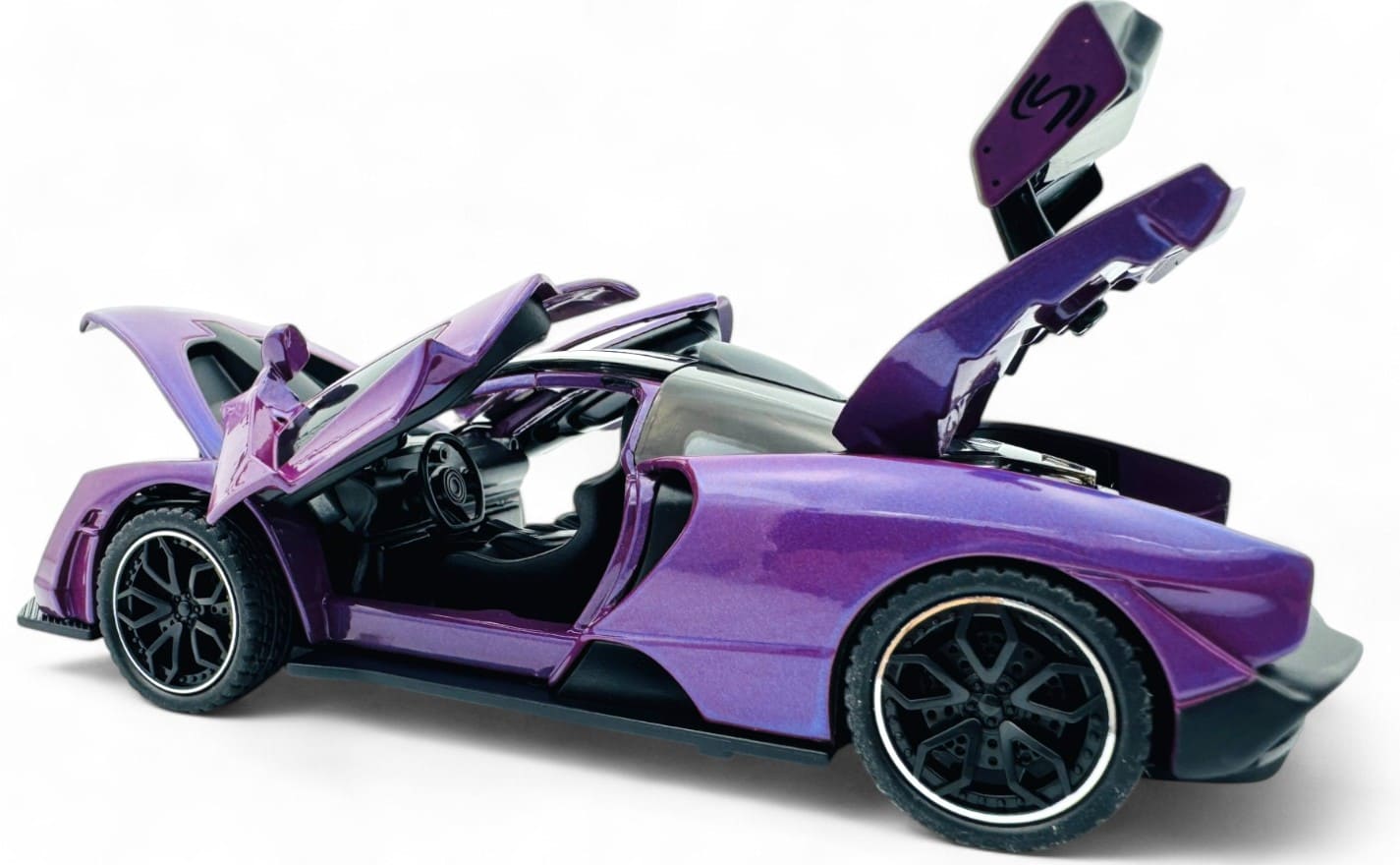 McLaren Senna Supercar 1:24