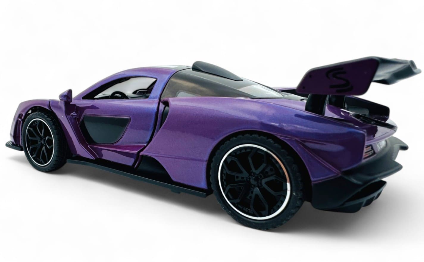 McLaren Senna Supercar 1:24