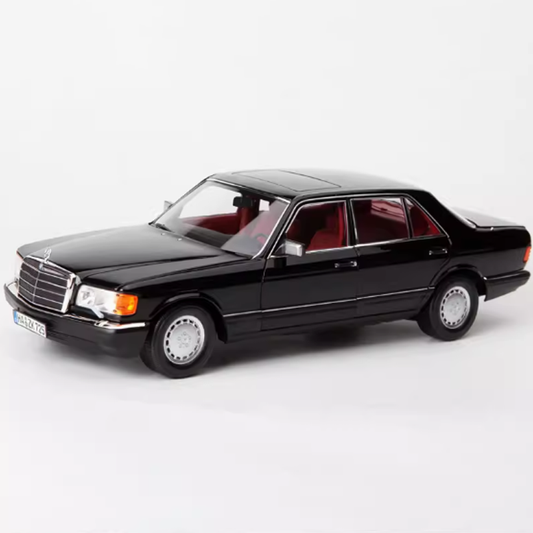 Mercedes S-Class 560SEL W126 1989 1:18